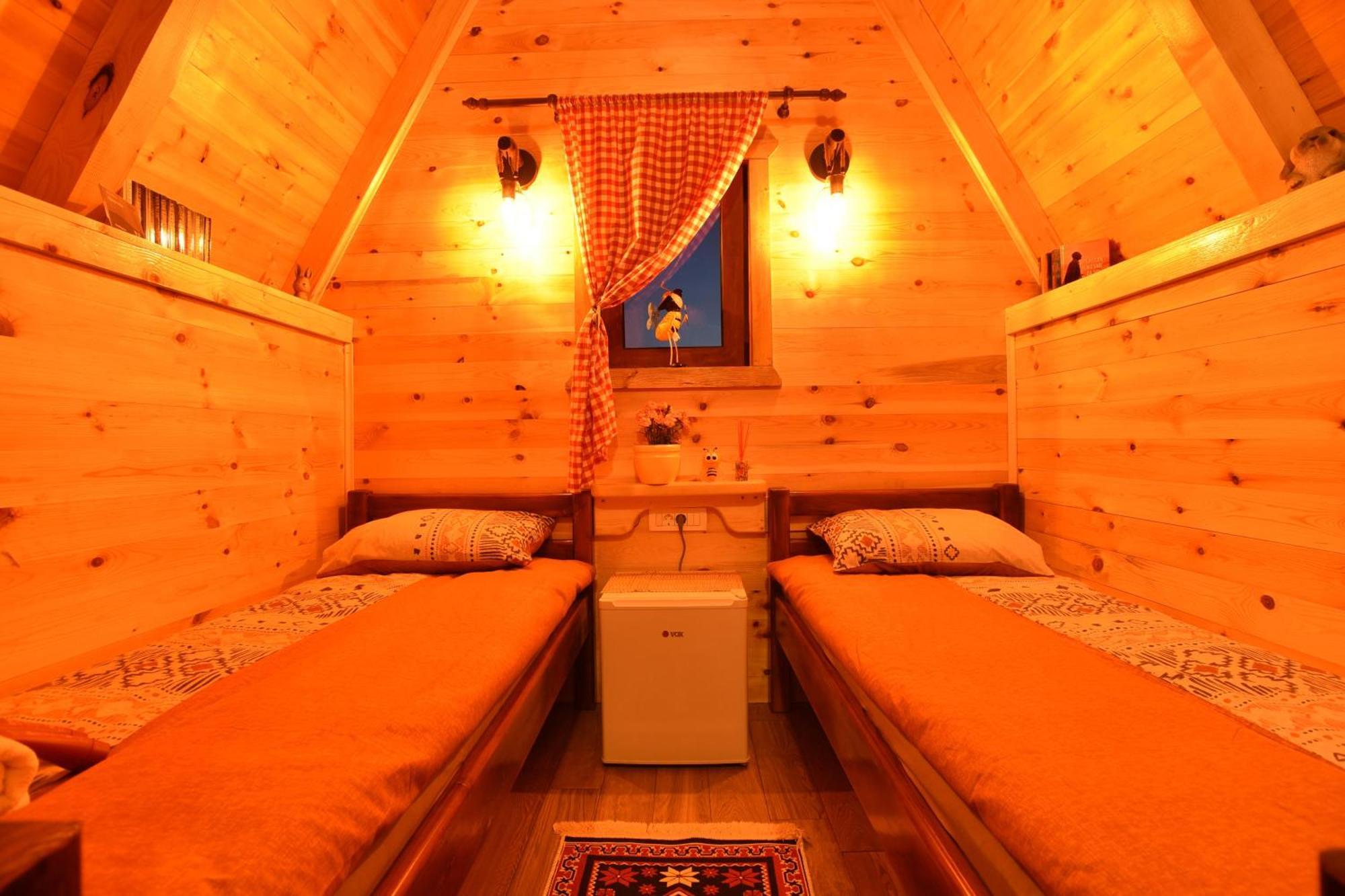 Cottages Big Bear Žabljak Kültér fotó