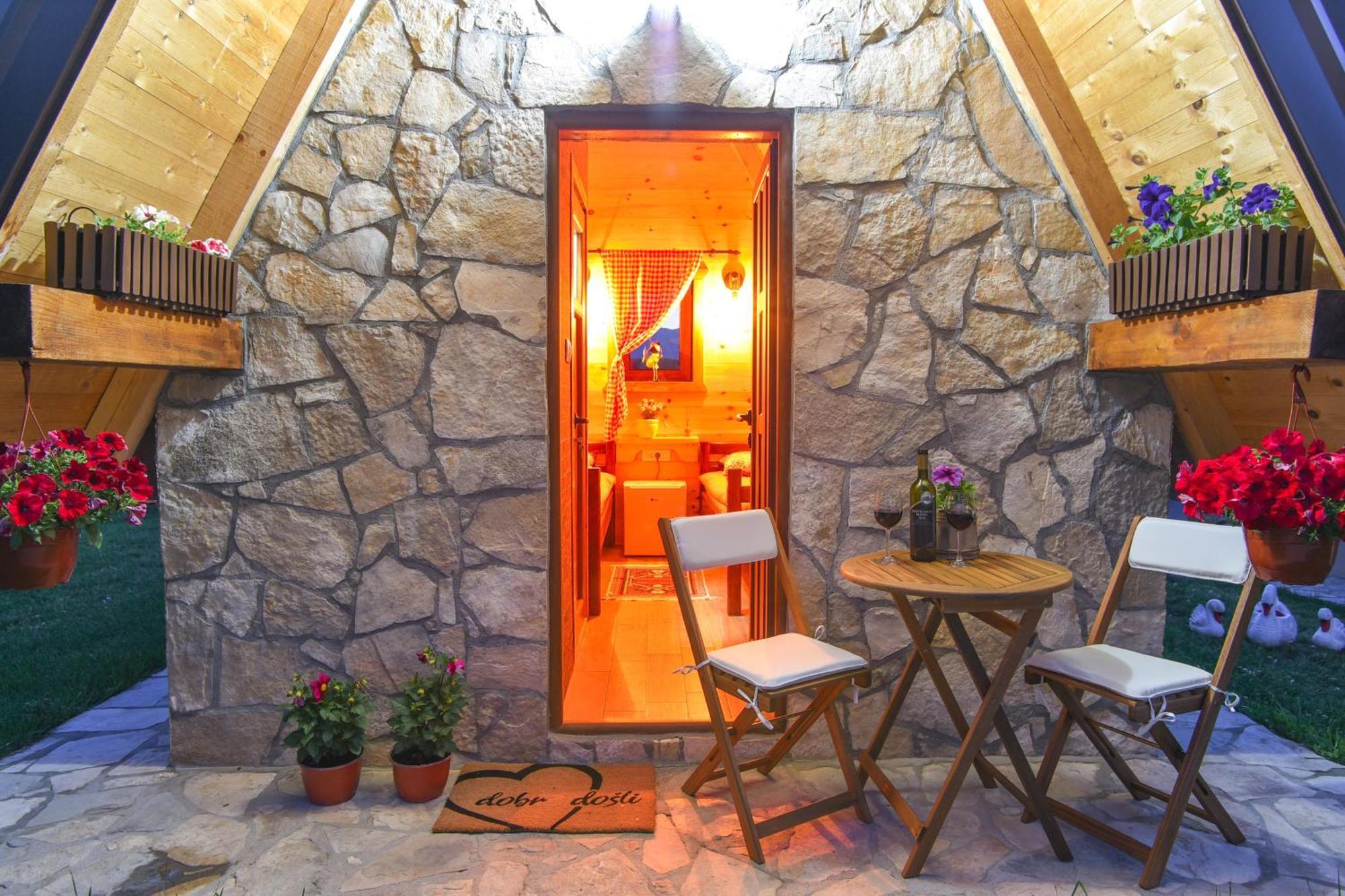 Cottages Big Bear Žabljak Kültér fotó